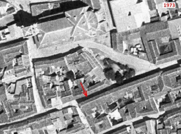 Ubicacion de la Cueva en 1973, donde todavia estaba en pie la casa donde se situa el actual solar.