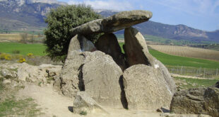 dolmen-la-chabola-de-la-hechicera-iberia-arcana