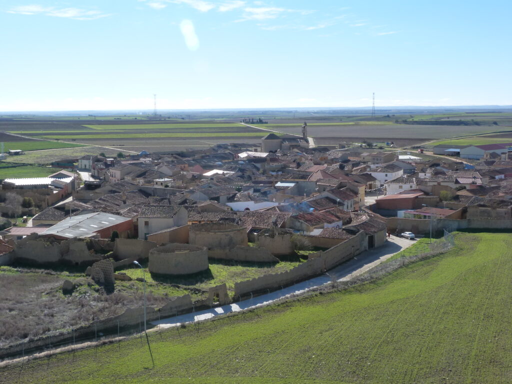 La localidad de Villalonso desde la Torre del homenaje