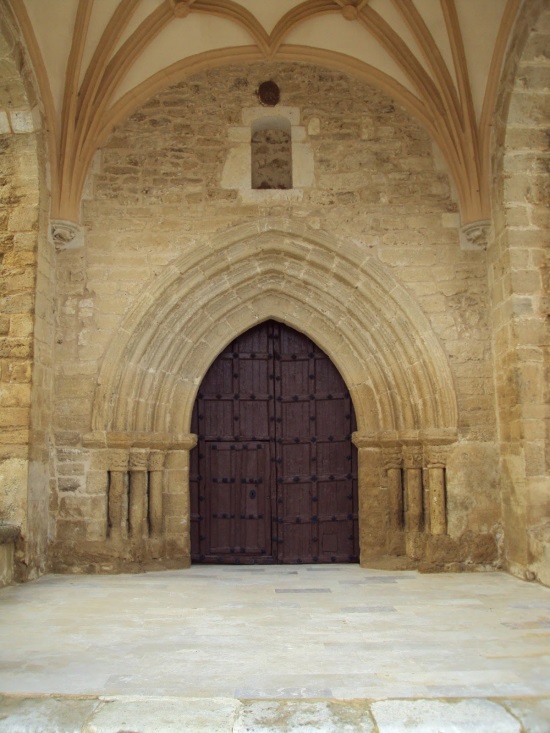 detalle del portico santa maria